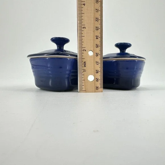 Le Creuset Cobalt Blue Heart Ramekin Set of 2 Stoneware Lidded Cocottes 11-12 - Picture 13 of 13